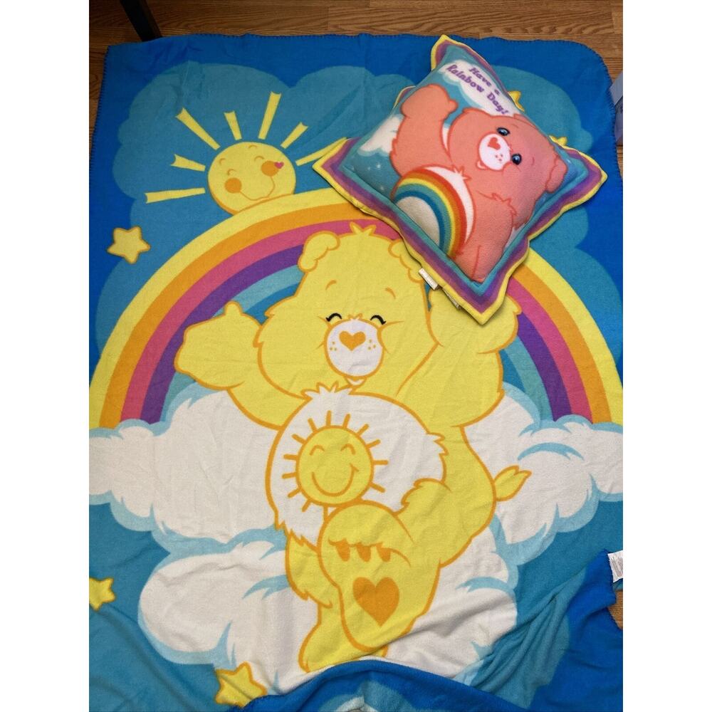 Vintage 2003 Rainbow Cheer Care bear Fleece Throw And Pillow Rainbow Day